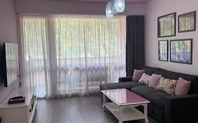 Sweet Pink By Miro Apartment
